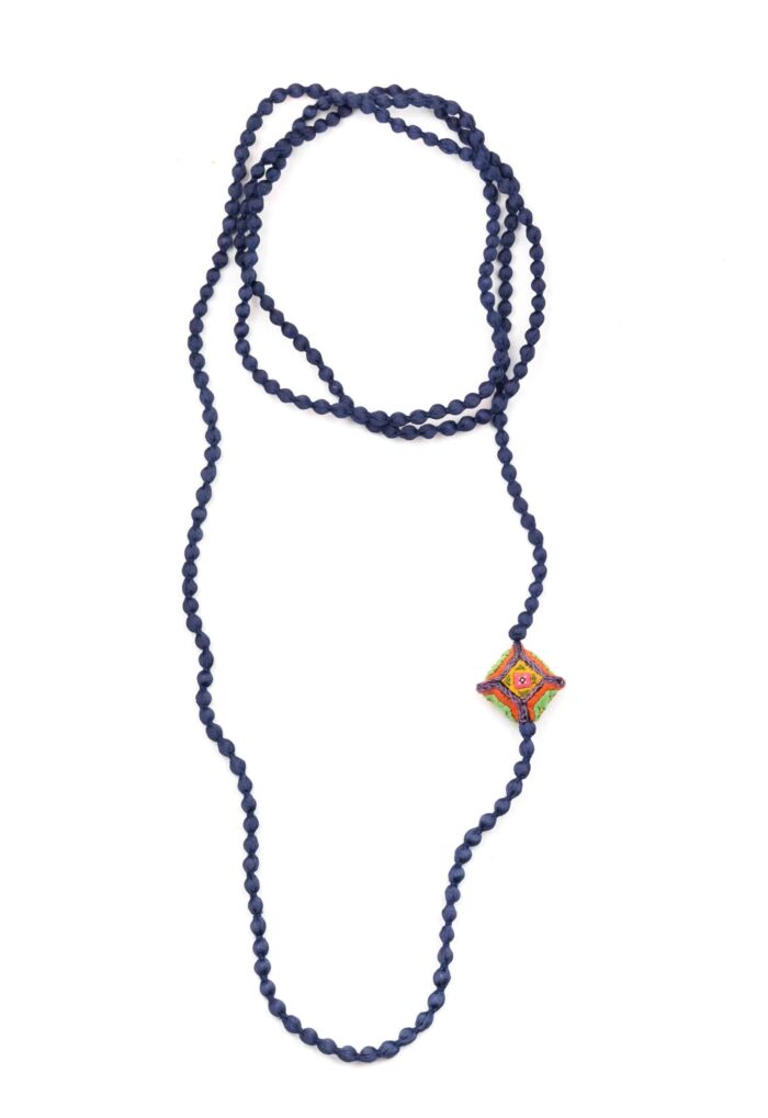 Collana seta Ly 2 - immagine 1