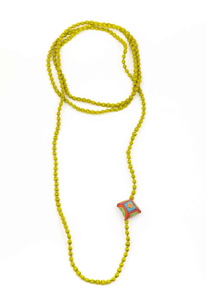Collana seta Ly 8 - immagine 1