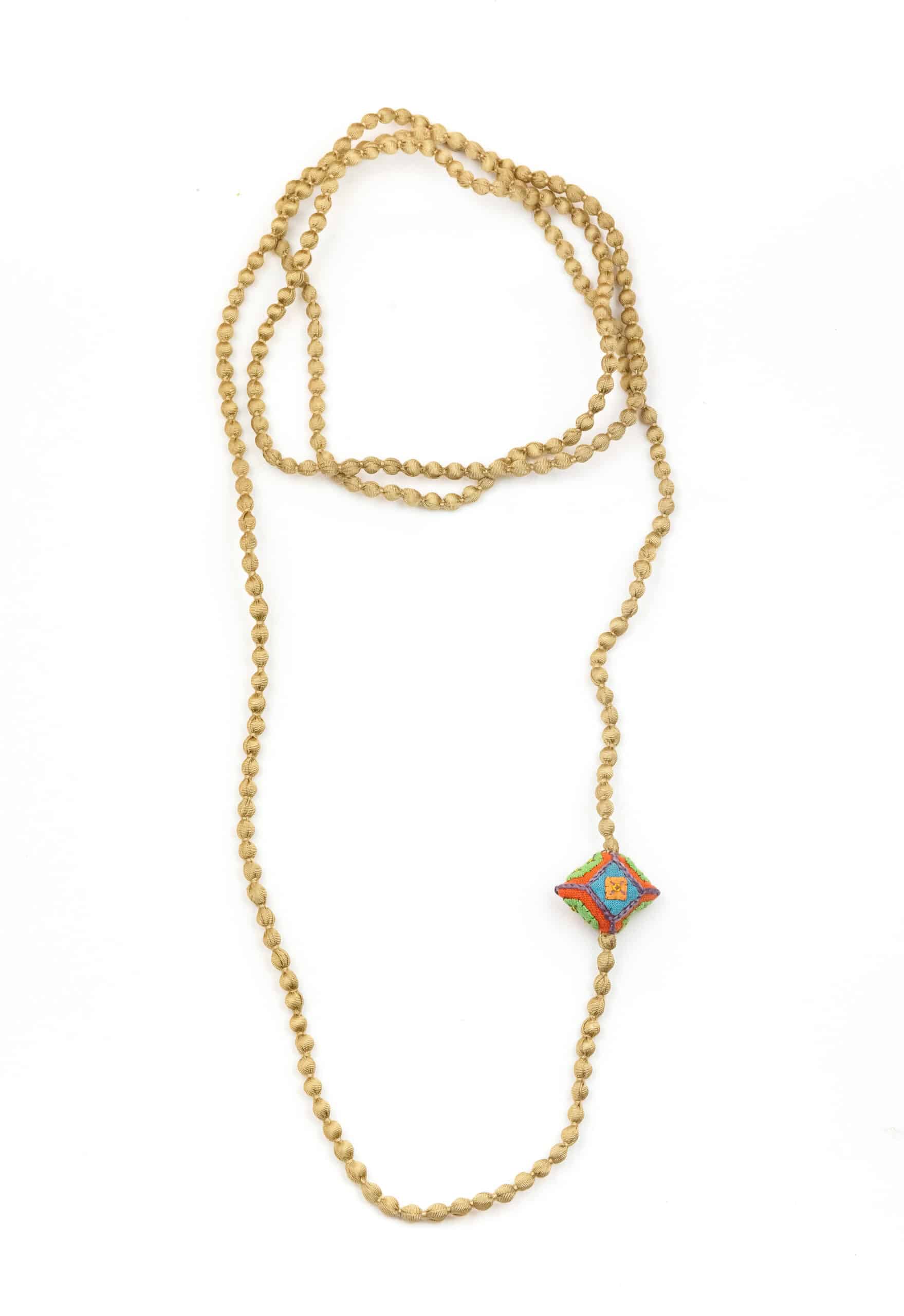 ly-02-scaled Collana seta Ly 3 - immagine 1